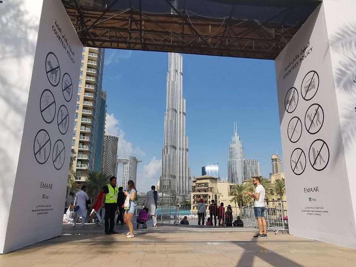 दुबई 10,000 अधिकारियों और 48 आतिशबाजी प्रदर्शनों के साथ नए साल 2026 के जश्न के लिए तैयार है